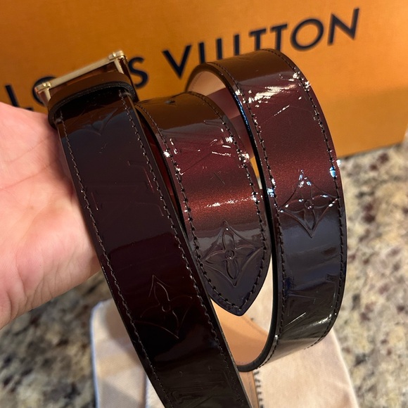 LOUIS VUITTON VERNIS INITIAL BELT - Picture 5 of 13